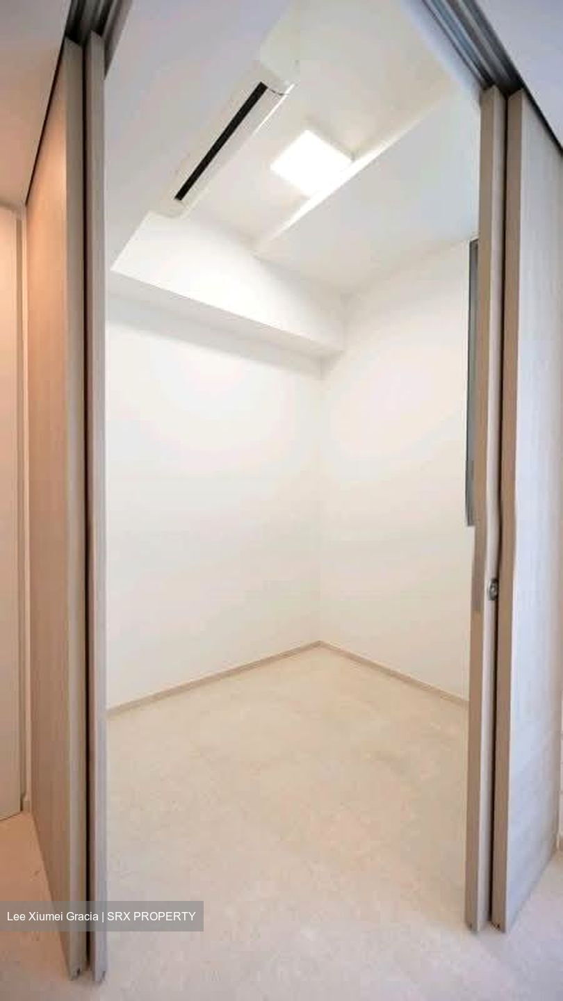 Marine Blue (D15), Condominium #537123401